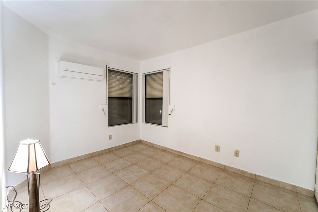 440 Elm Drive 103 Property Photo 12