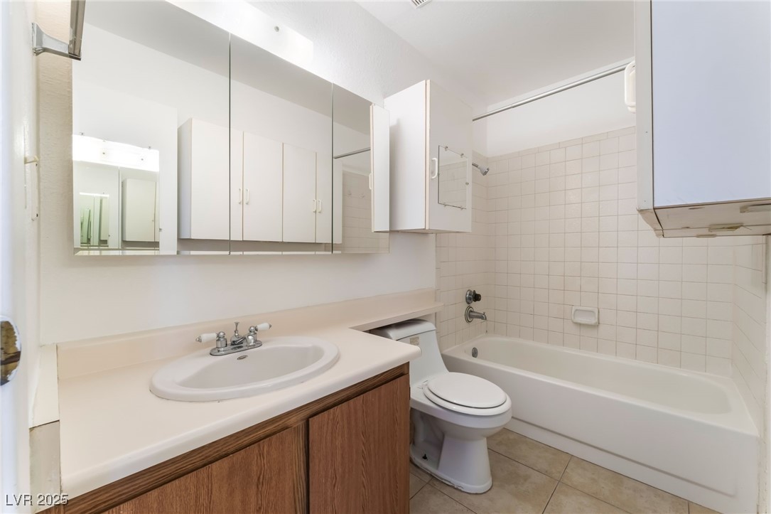 440 Elm Drive 103 Property Photo 16