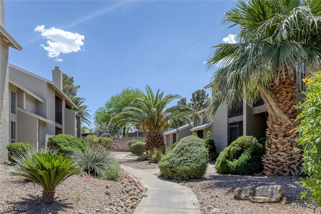 526 Sellers Place Property Photo 33