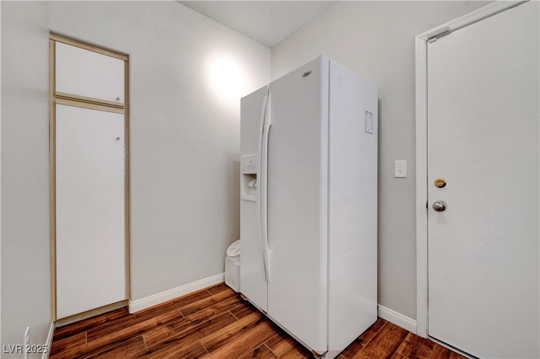 2805 Hanging Rock Drive Property Photo 47