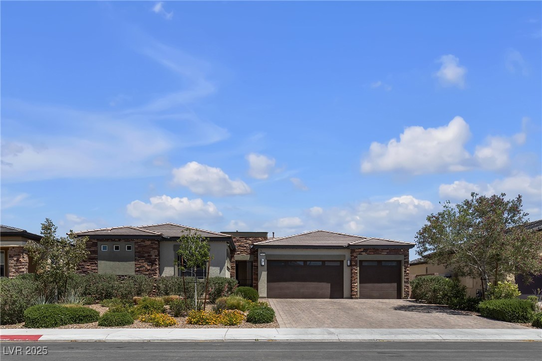7072 Arabian Ridge Street Property Photo 1