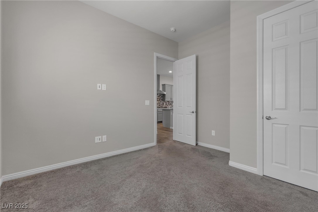 7072 Arabian Ridge Street Property Photo 32