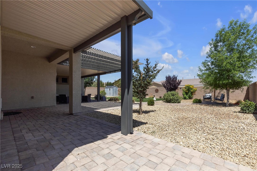7072 Arabian Ridge Street Property Photo 38