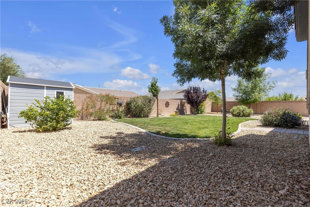 7072 Arabian Ridge Street Property Photo 42