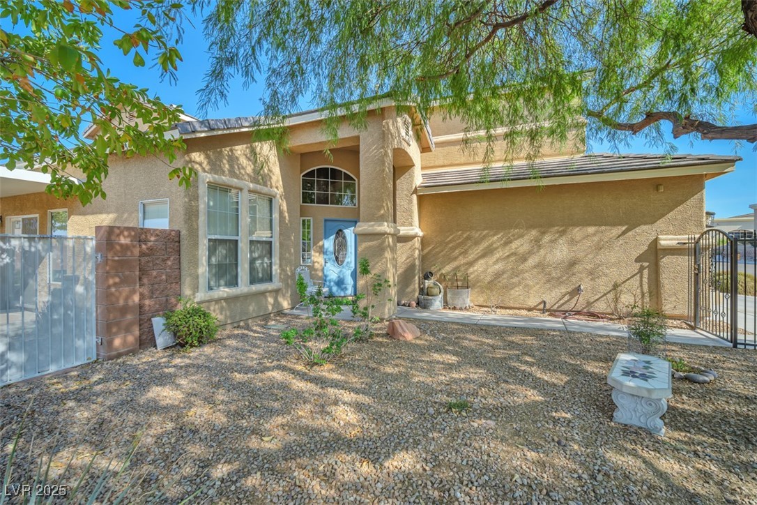 1740 Flores Lane Property Photo 4