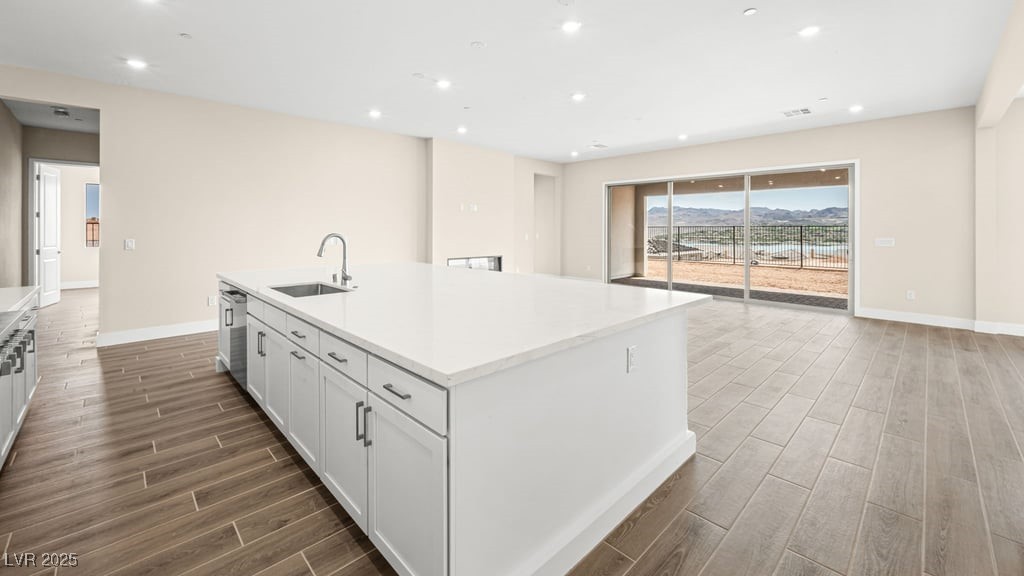 243 Paraggi Bay Drive Property Photo 8