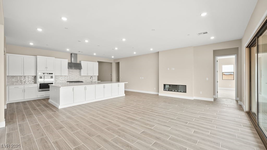 243 Paraggi Bay Drive Property Photo 14