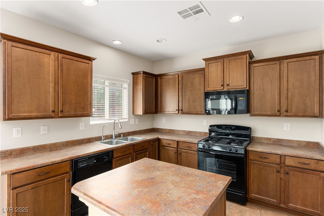 5492 Mercury Springs Drive Property Photo 8