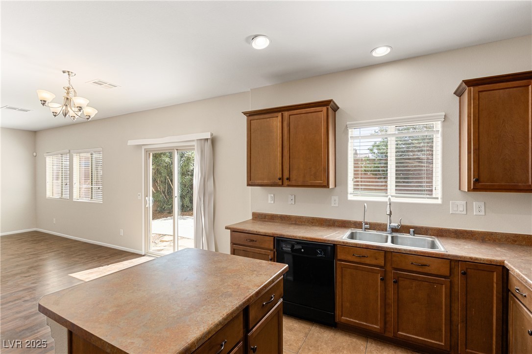 5492 Mercury Springs Drive Property Photo 11