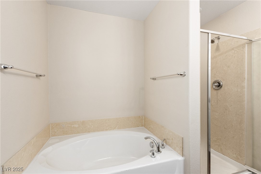 5492 Mercury Springs Drive Property Photo 16