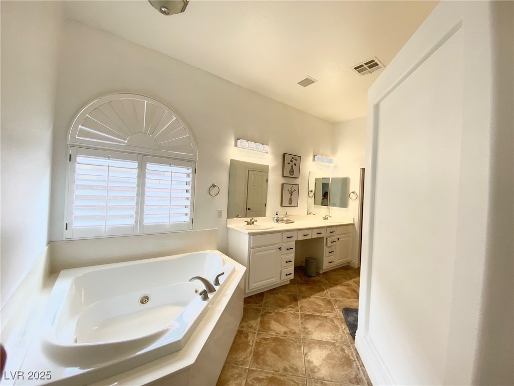 1127 Pinto Horse Avenue Property Photo 21