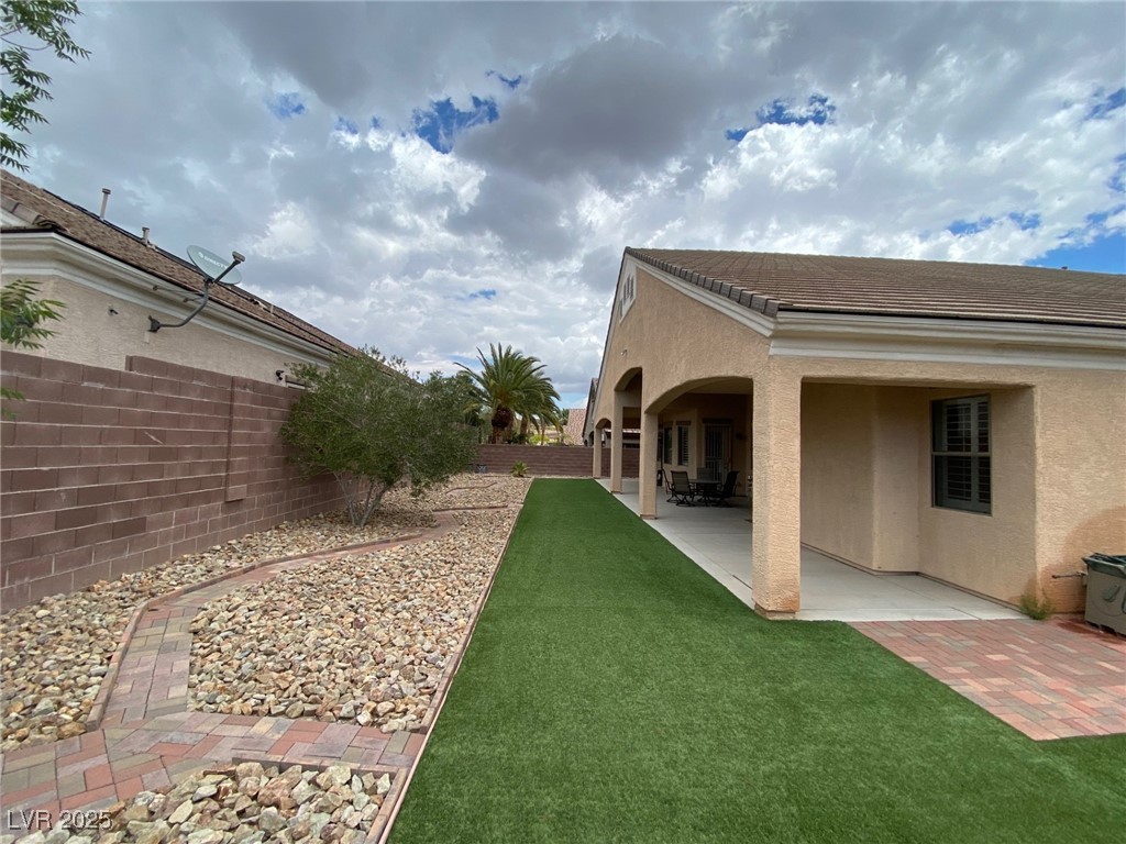 1127 Pinto Horse Avenue Property Photo 32