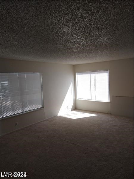 4760 Woodridge Road Property Photo 8