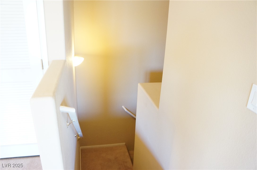 2554 Velez Valley Way Property Photo 3