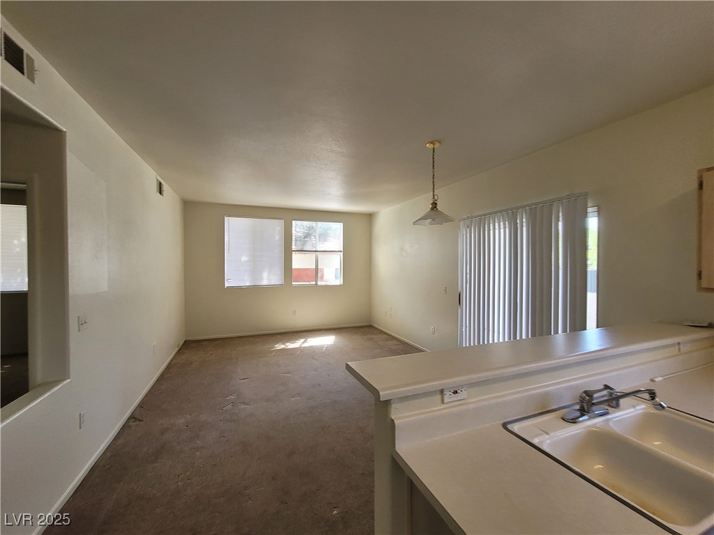 7413 West Russell Road 107 Property Photo 17