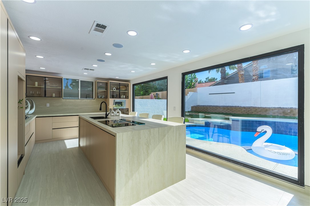 9937 Whalers Landing Court Property Photo 10