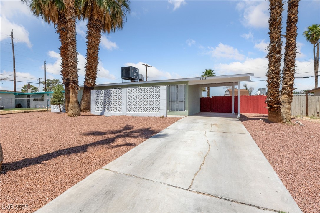 1828 Golden Arrow Drive Property Photo 1