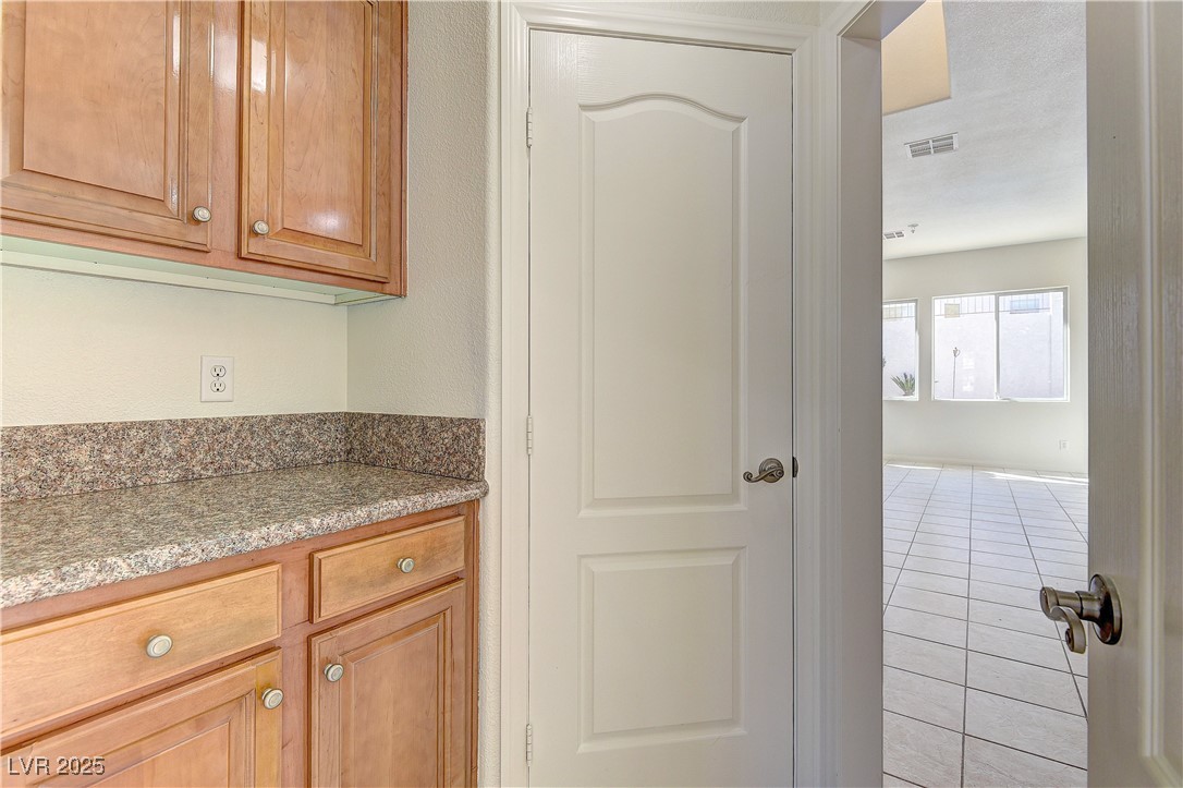 2725 Cool Lilac Avenue Property Photo 19