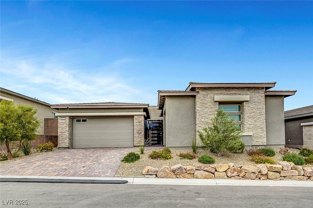 977 Edinburgh Fields Court Property Photo 1