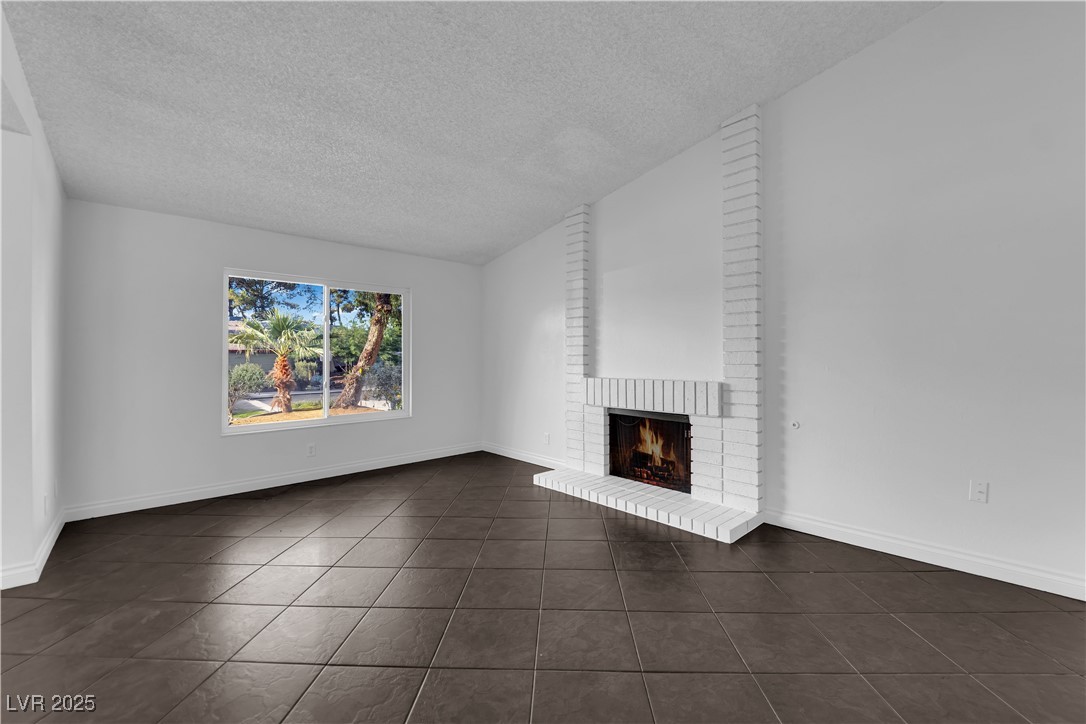 6791 Greengrove Drive Property Photo 5