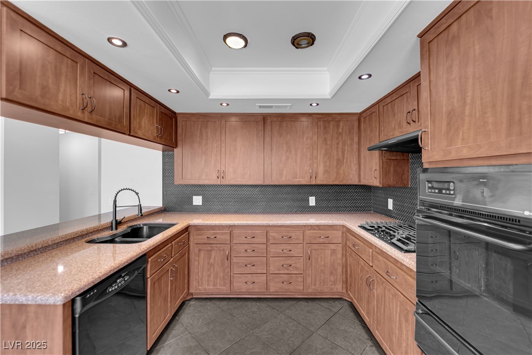 6791 Greengrove Drive Property Photo 12