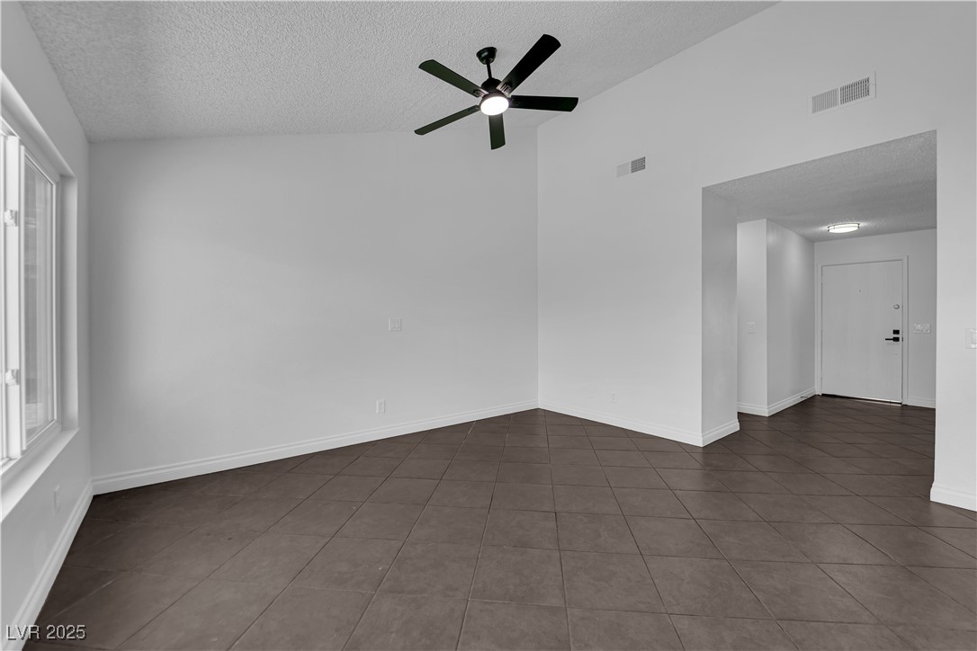 6791 Greengrove Drive Property Photo 16
