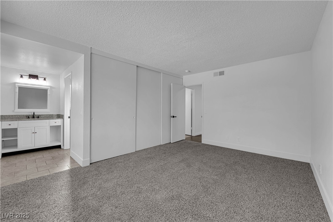 6791 Greengrove Drive Property Photo 22