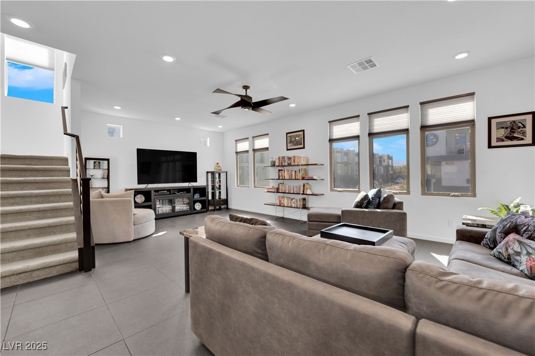 8178 Eaton Hill Street Property Photo 11