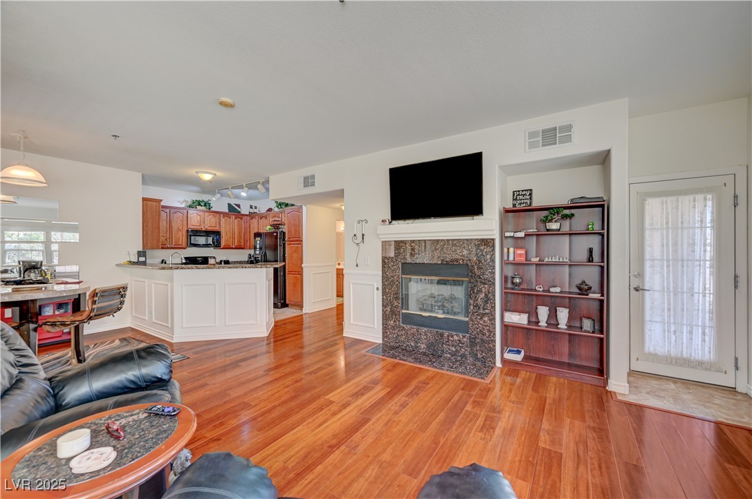 689 Bay View Drive 1311 Property Photo 1