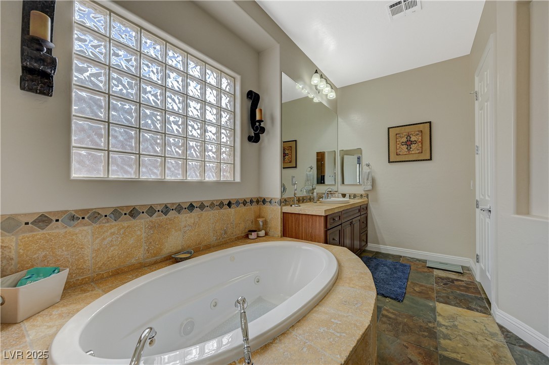2124 Pont National Drive Property Photo 59