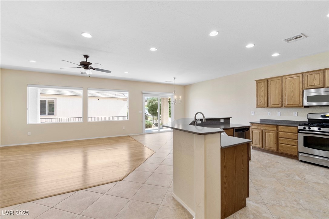 2538 Capella Star Street Property Photo 11
