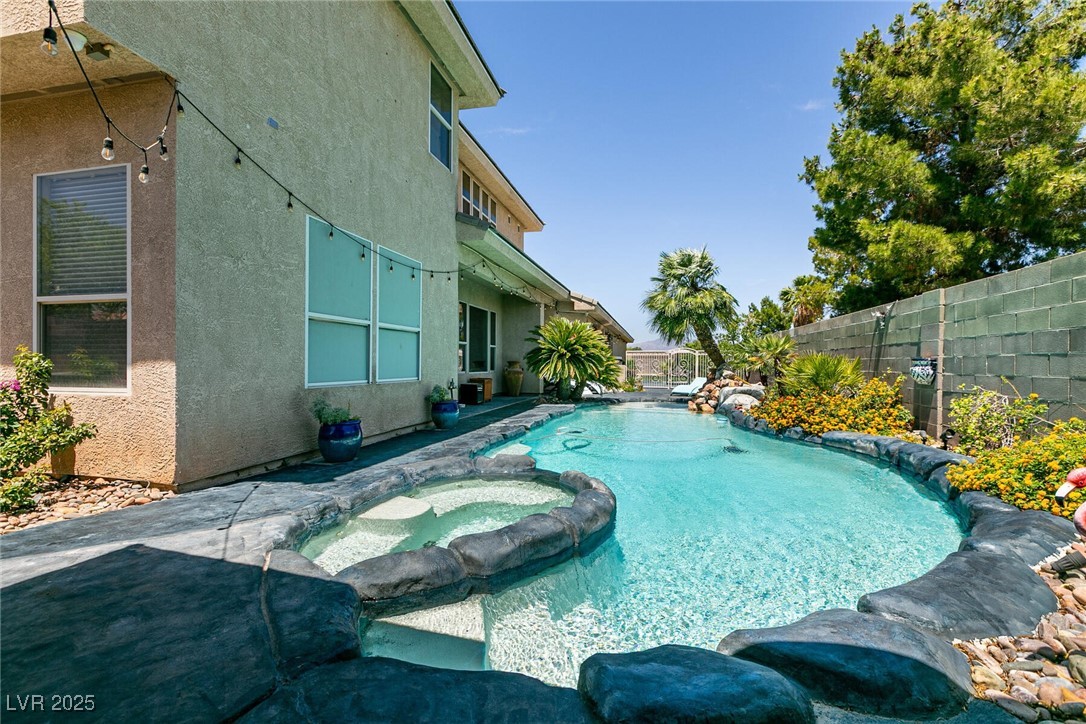 7718 Willow Cove Circle Property Photo 41