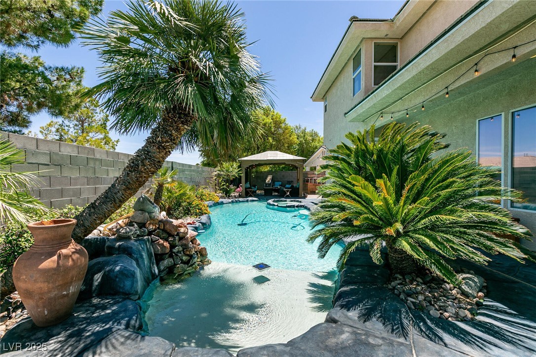7718 Willow Cove Circle Property Photo 42