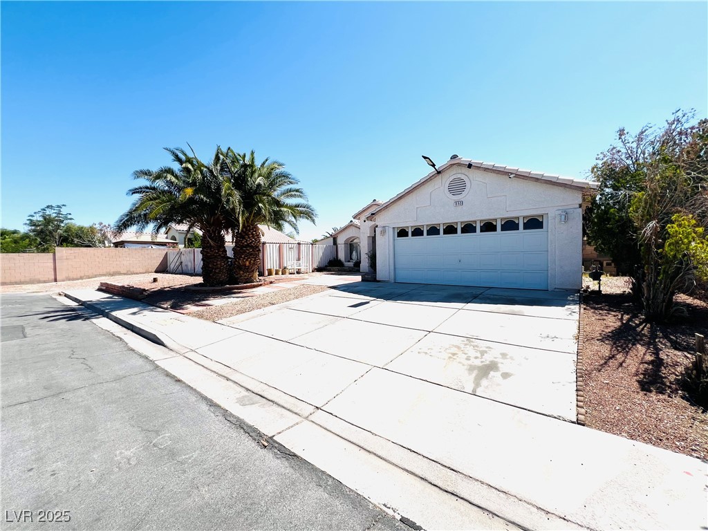 1860 Banaba Lane Property Photo 2