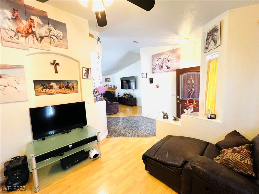 1860 Banaba Lane Property Photo 6