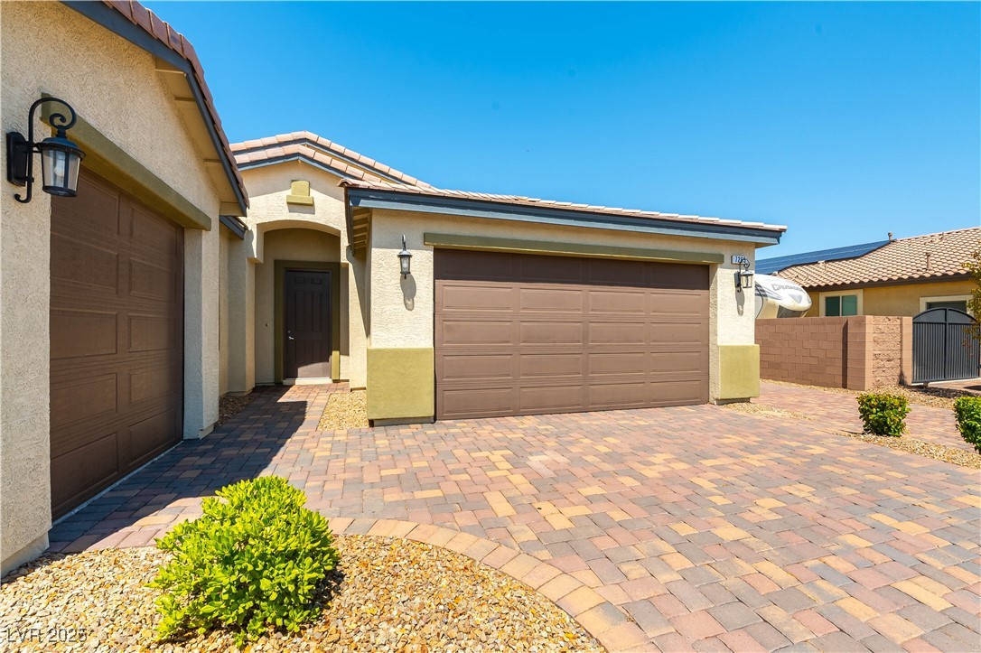 7265 Southern Magnolia Street Property Photo 2