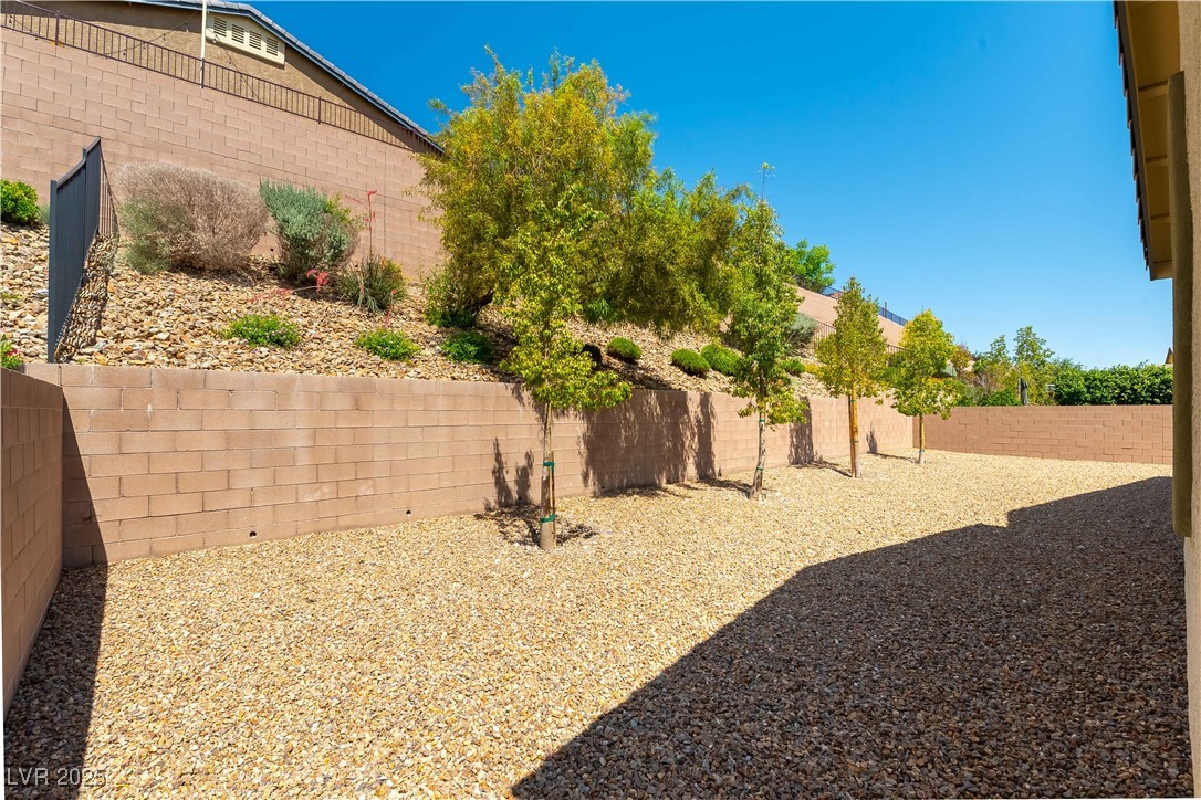 7265 Southern Magnolia Street Property Photo 16