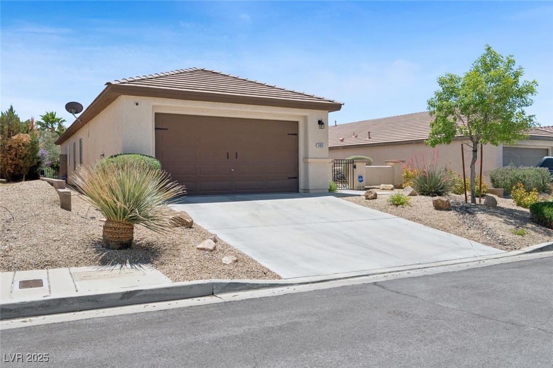 2425 Sturrock Drive Property Photo 4