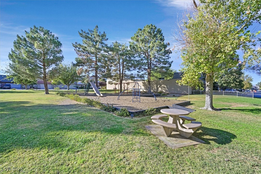 3753 Heritage Avenue Property Photo 25