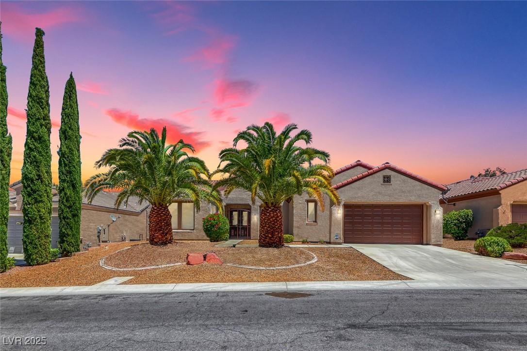 2114 Twin Falls Drive Property Photo 1