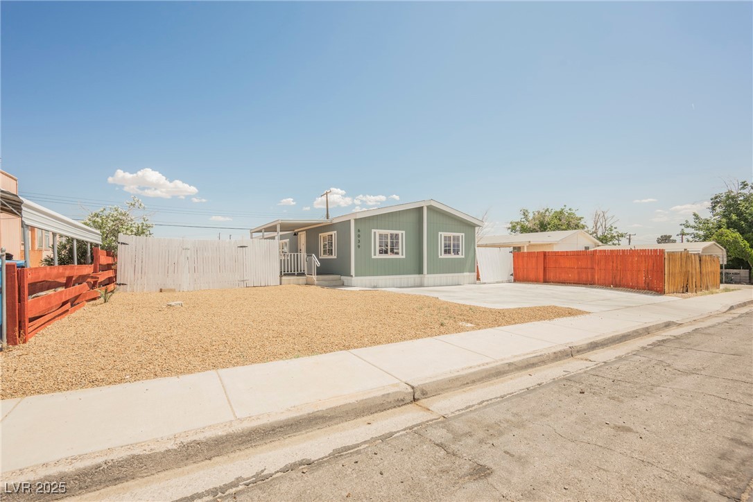 6039 Yellowstone Avenue Property Photo 1
