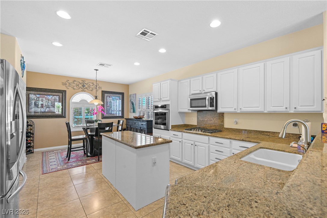 2320 Anderson Park Drive Property Photo 8