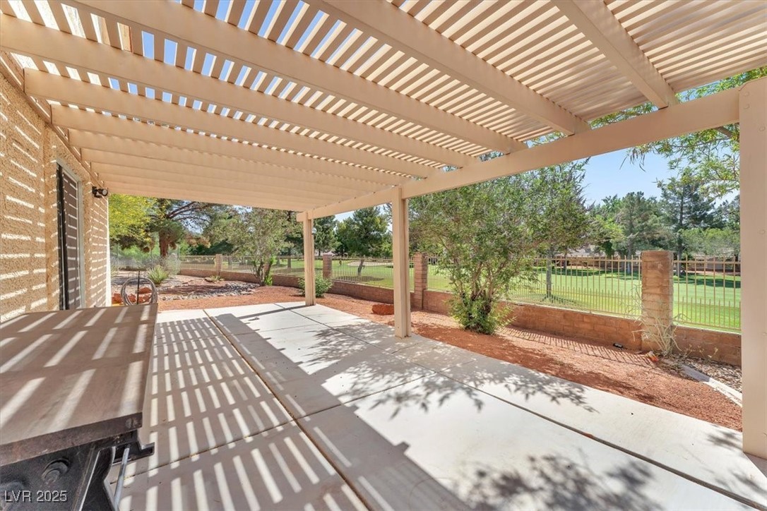 5216 Desert Star Drive Property Photo 31