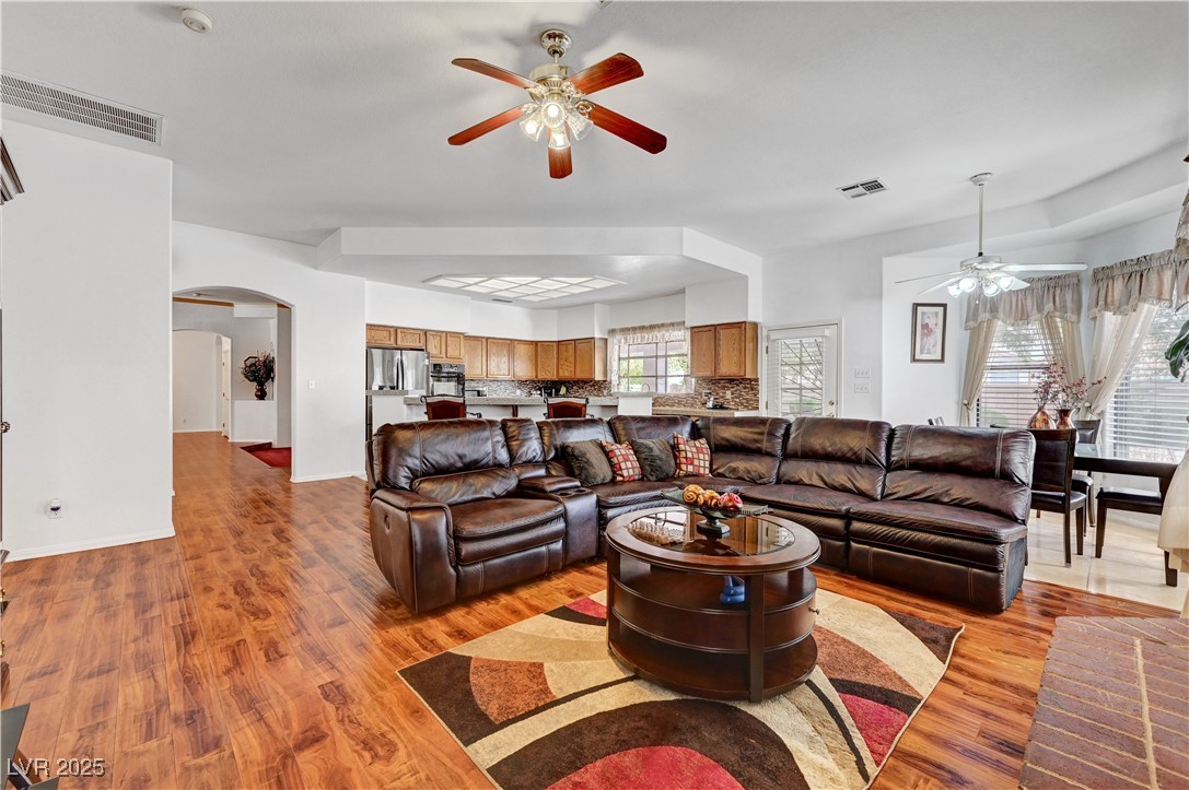 7461 Tahoe Basin Drive Property Photo 15