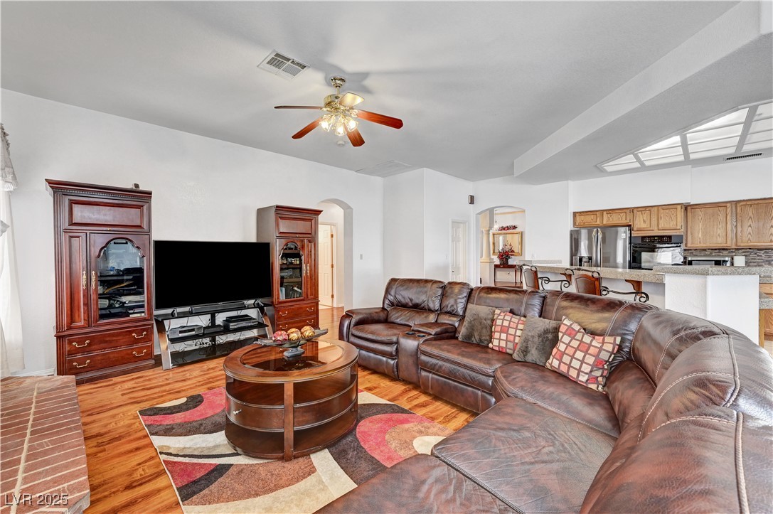 7461 Tahoe Basin Drive Property Photo 16