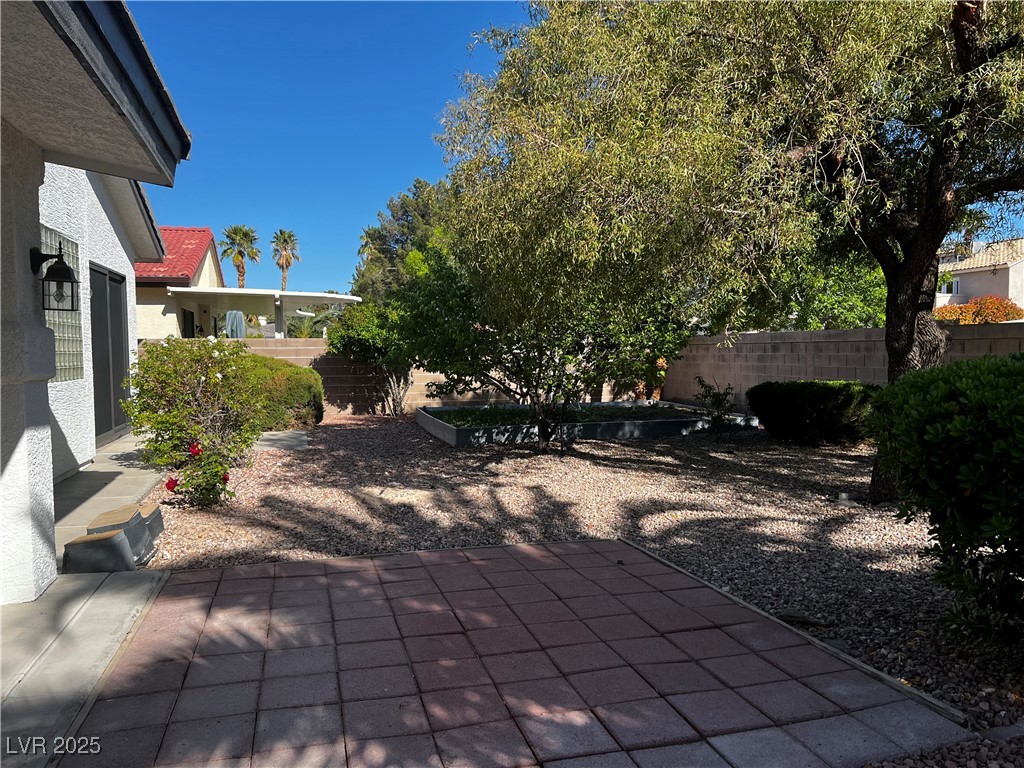 7461 Tahoe Basin Drive Property Photo 43