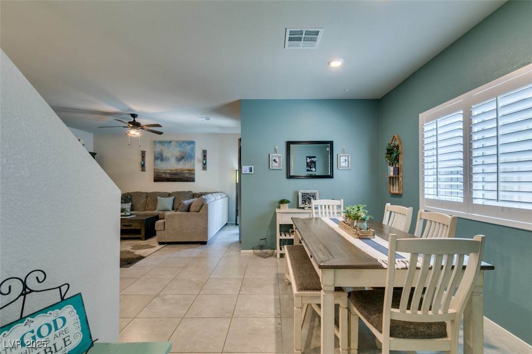4519 Sapphire Moon Avenue Property Photo 4