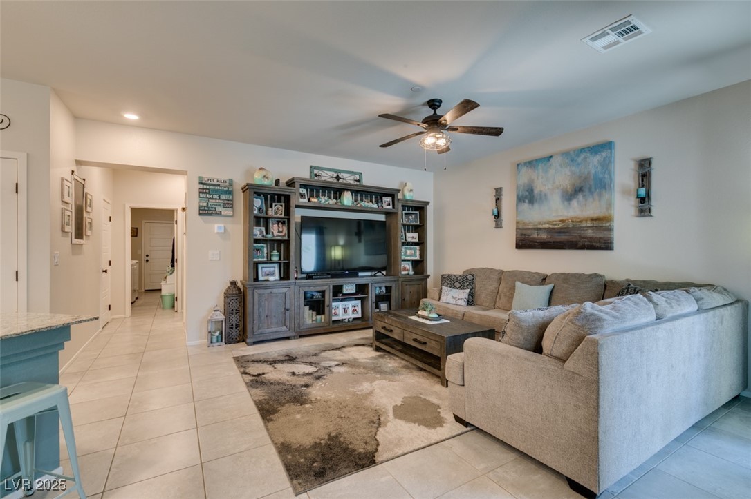 4519 Sapphire Moon Avenue Property Photo 7