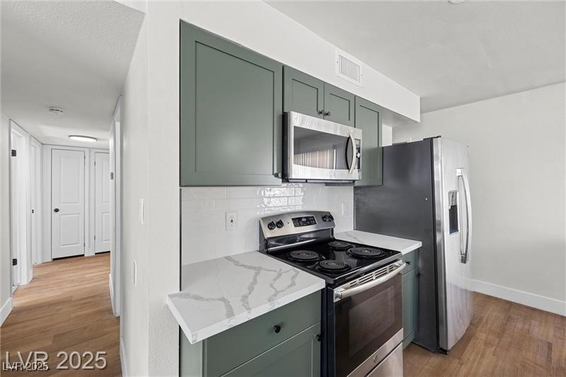 728 Carpenter Drive Property Photo 4