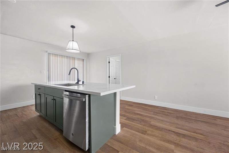 728 Carpenter Drive Property Photo 6
